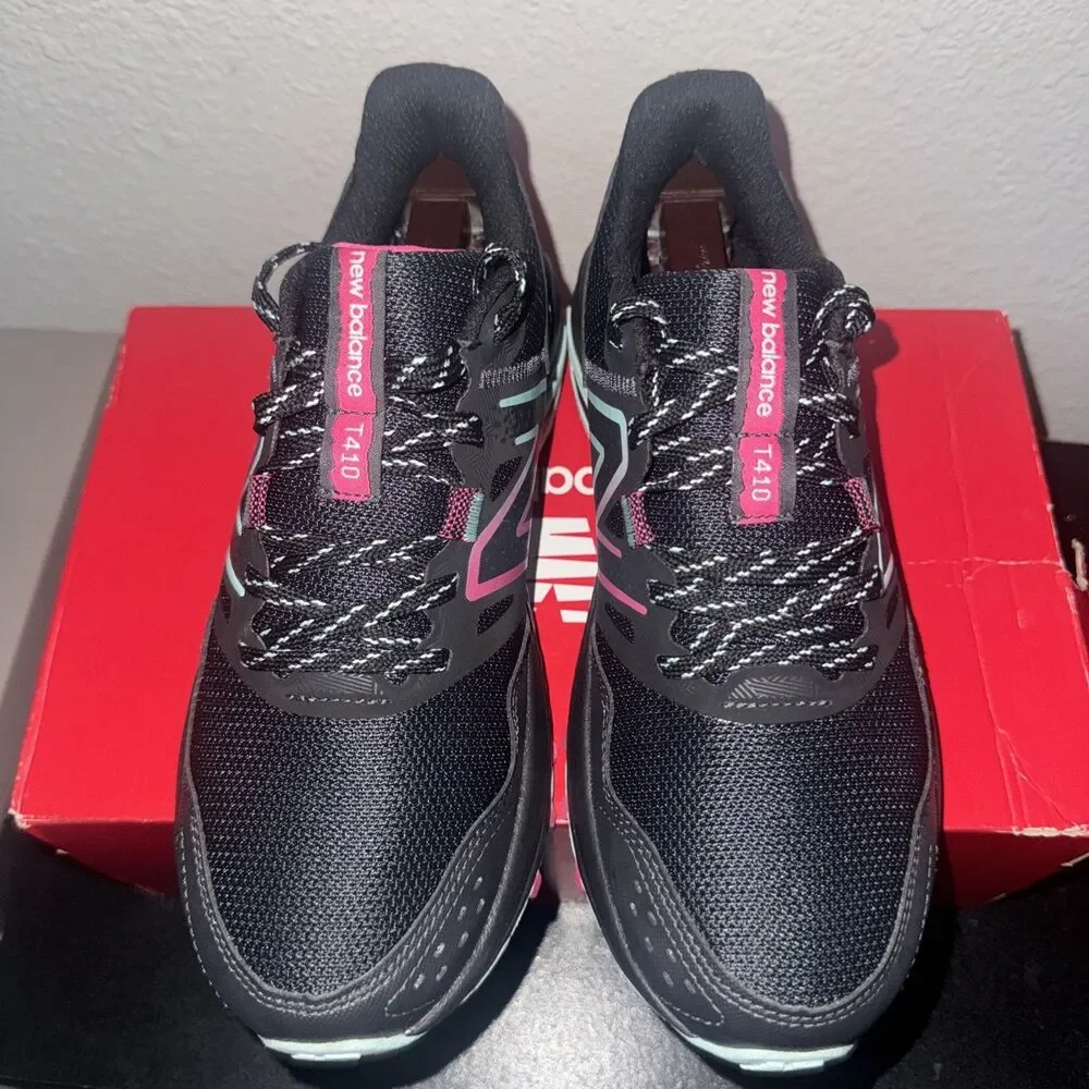 New Balance 410 V8 Womens Size 7 B Black Blue Athletic Running Shoes Sneakers